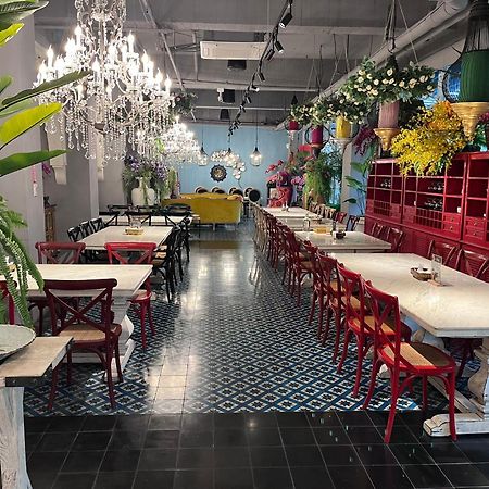 Anna King Hotel Kota Chiayi Bagian luar foto